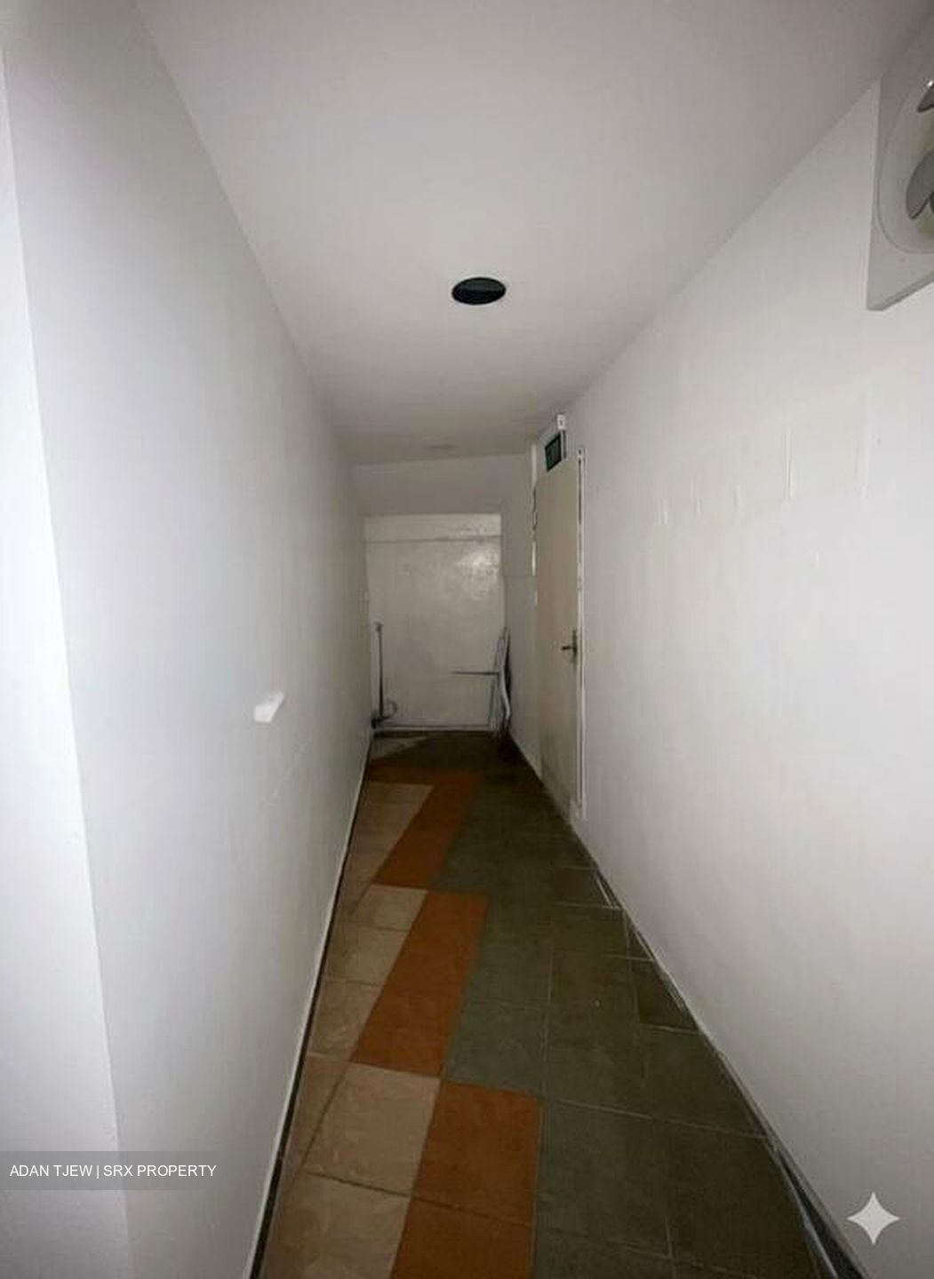 Sembawang Hills Estate (D20), Shop House #565736381